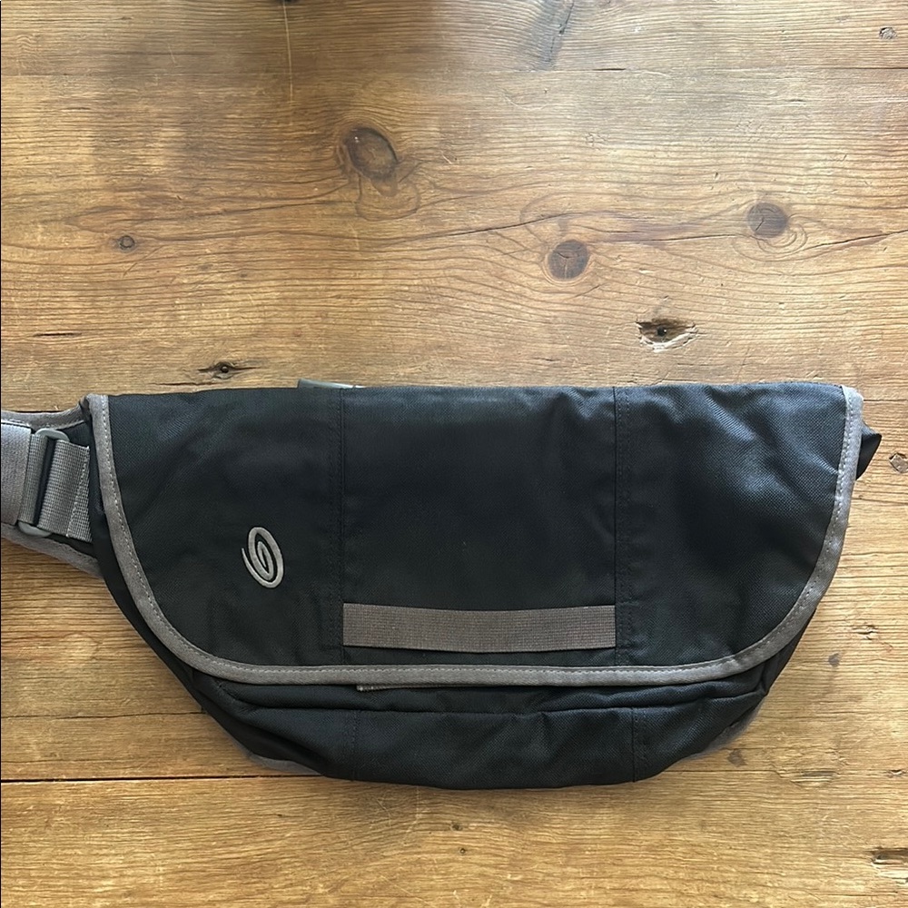 Timbuk2 Black and Gray Belt Bag with Adjustable Strap